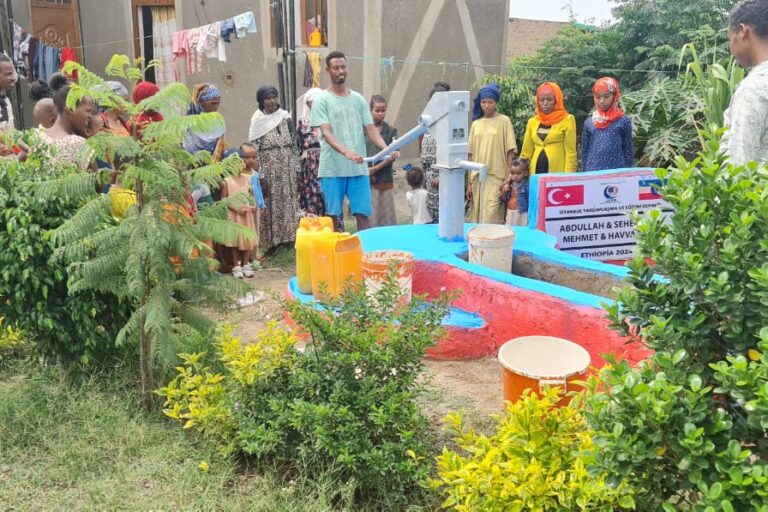 Etiyopya Oromia – Ova Aileleri Anısına Su Kuyusu Faaliyeti