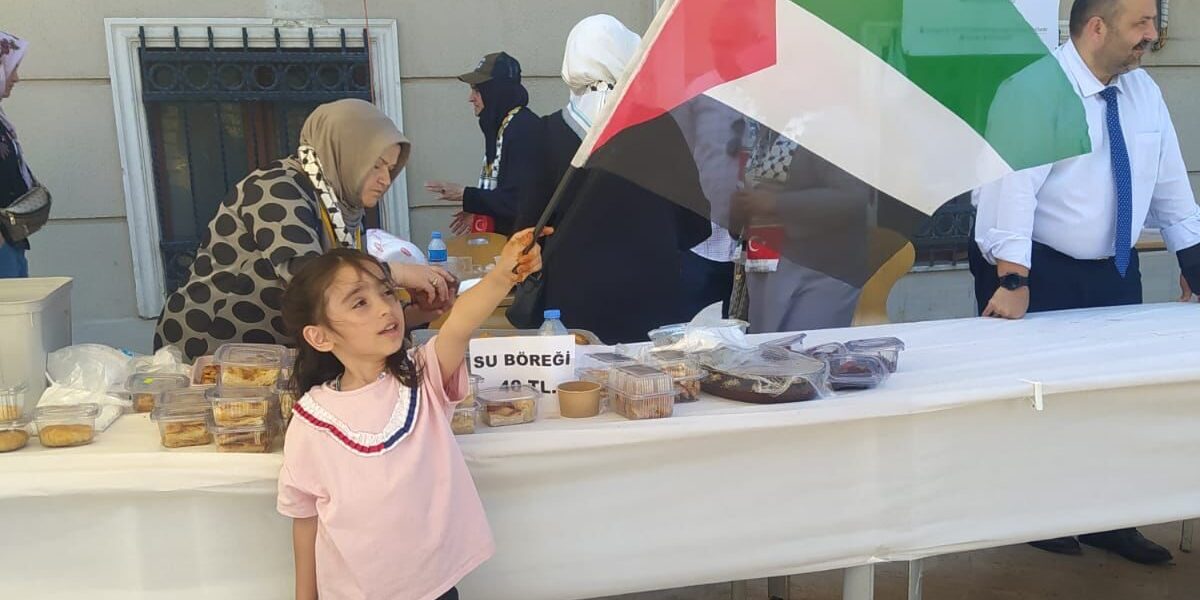 Filistin’e Yardım Kermesi